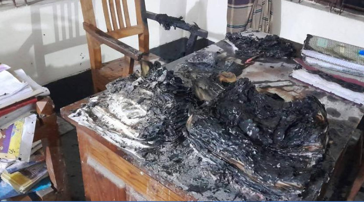 মাগুরায় গ্রামীণ ব্যাংকে  অগ্নিকাণ্ড